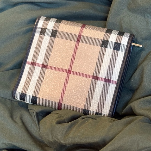 Burberry Black and Beige Plaid Wallet - Picture 3 of 9